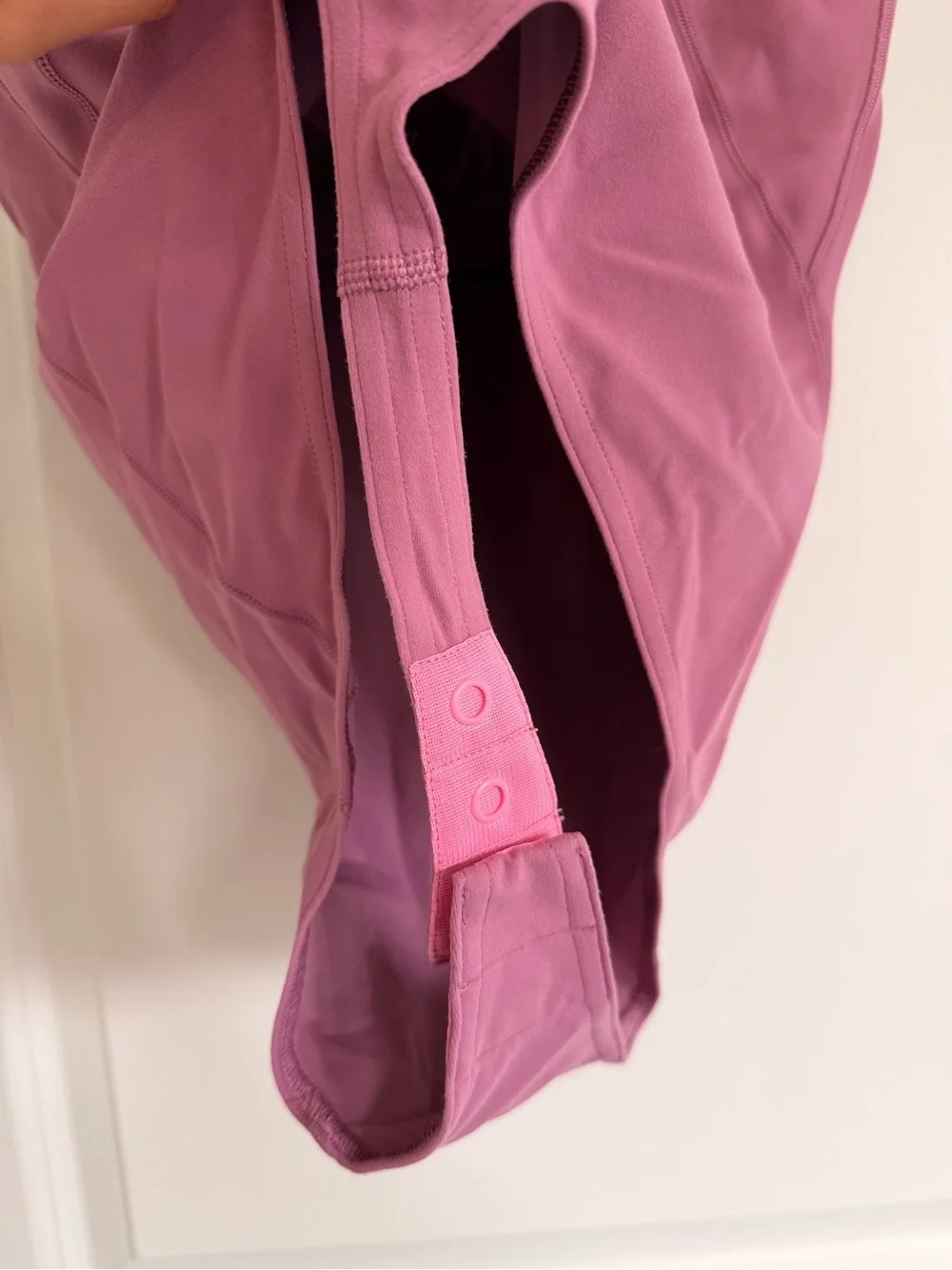 lululemon athletica size 6